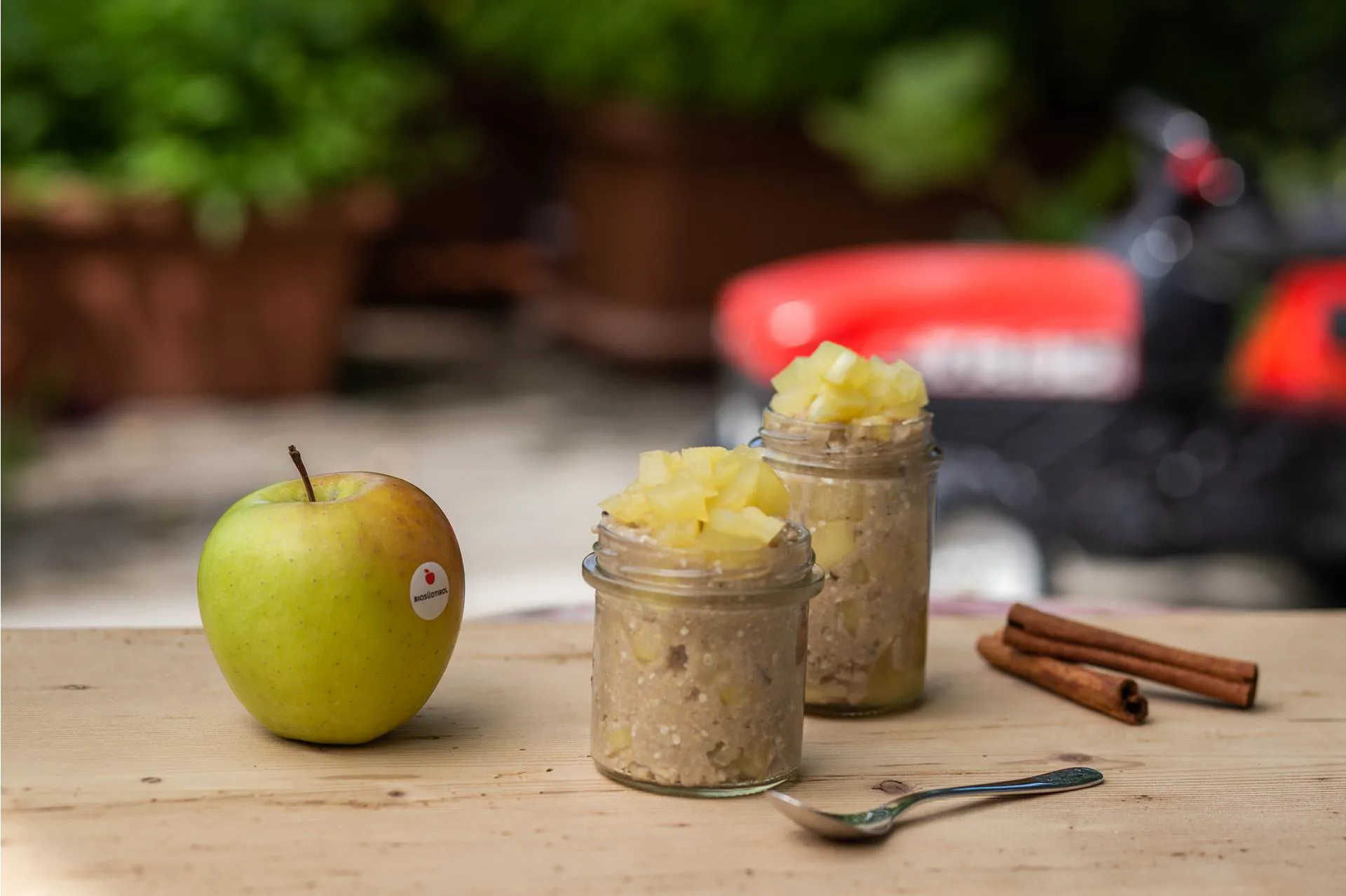 Organic farmer Sissy serves: Sweet millet and apple porridge.