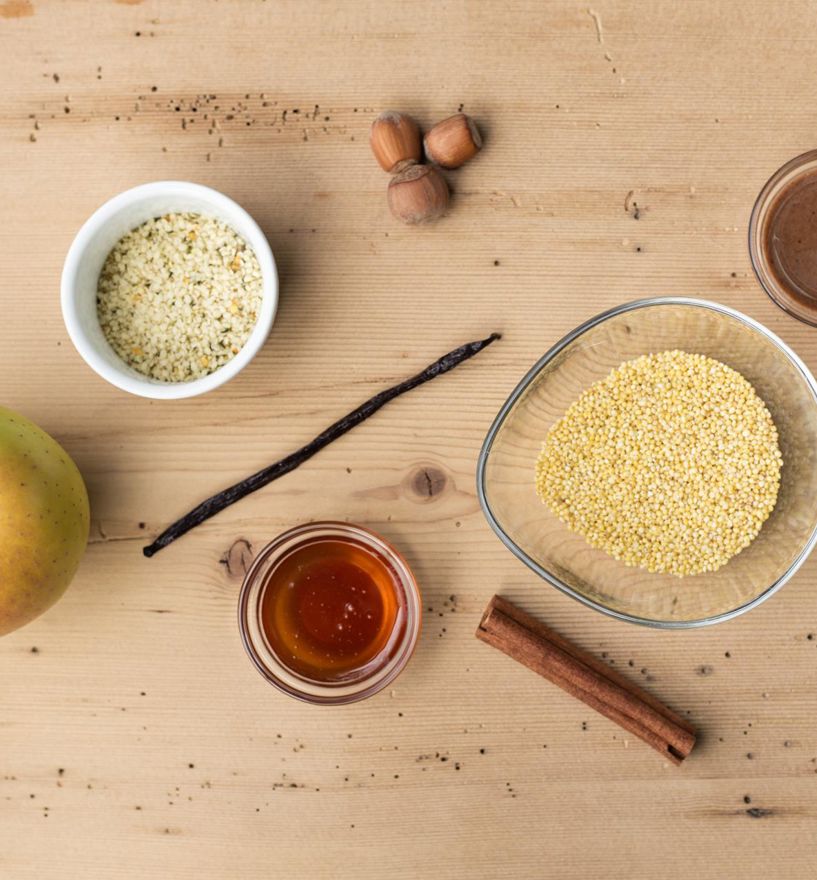 Ingredients for the sweet millet and apple porridge