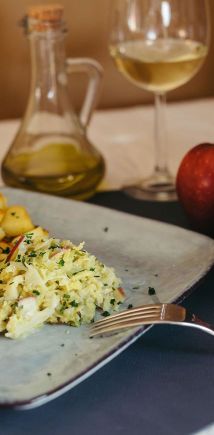 Wirsing mit Red Delicious Apfel