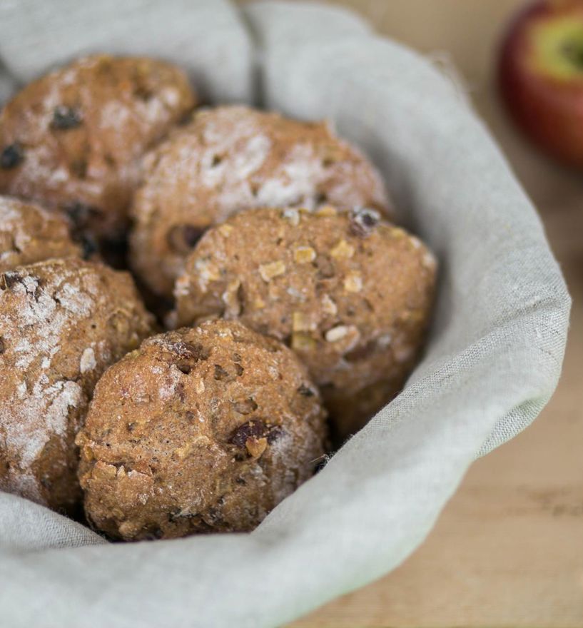 Panini alle mele con mele Pinova